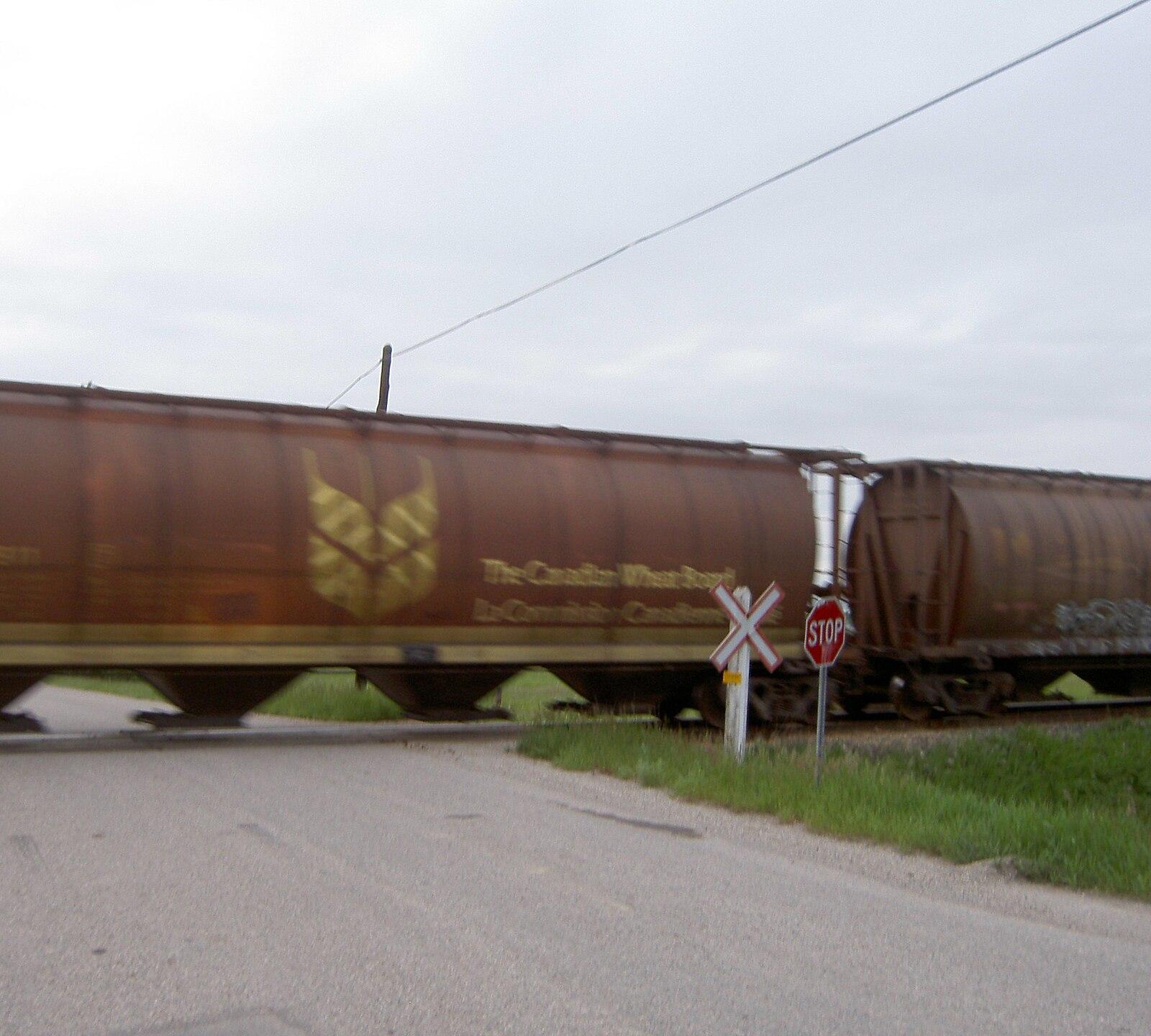 CN Crossing panoramio