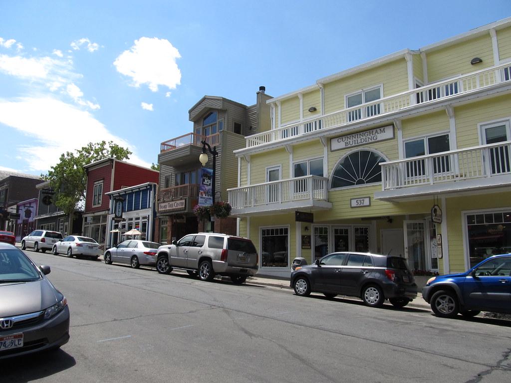 Deer Park Leaders Make Critical Decisions Shaping Neighborhood's Future