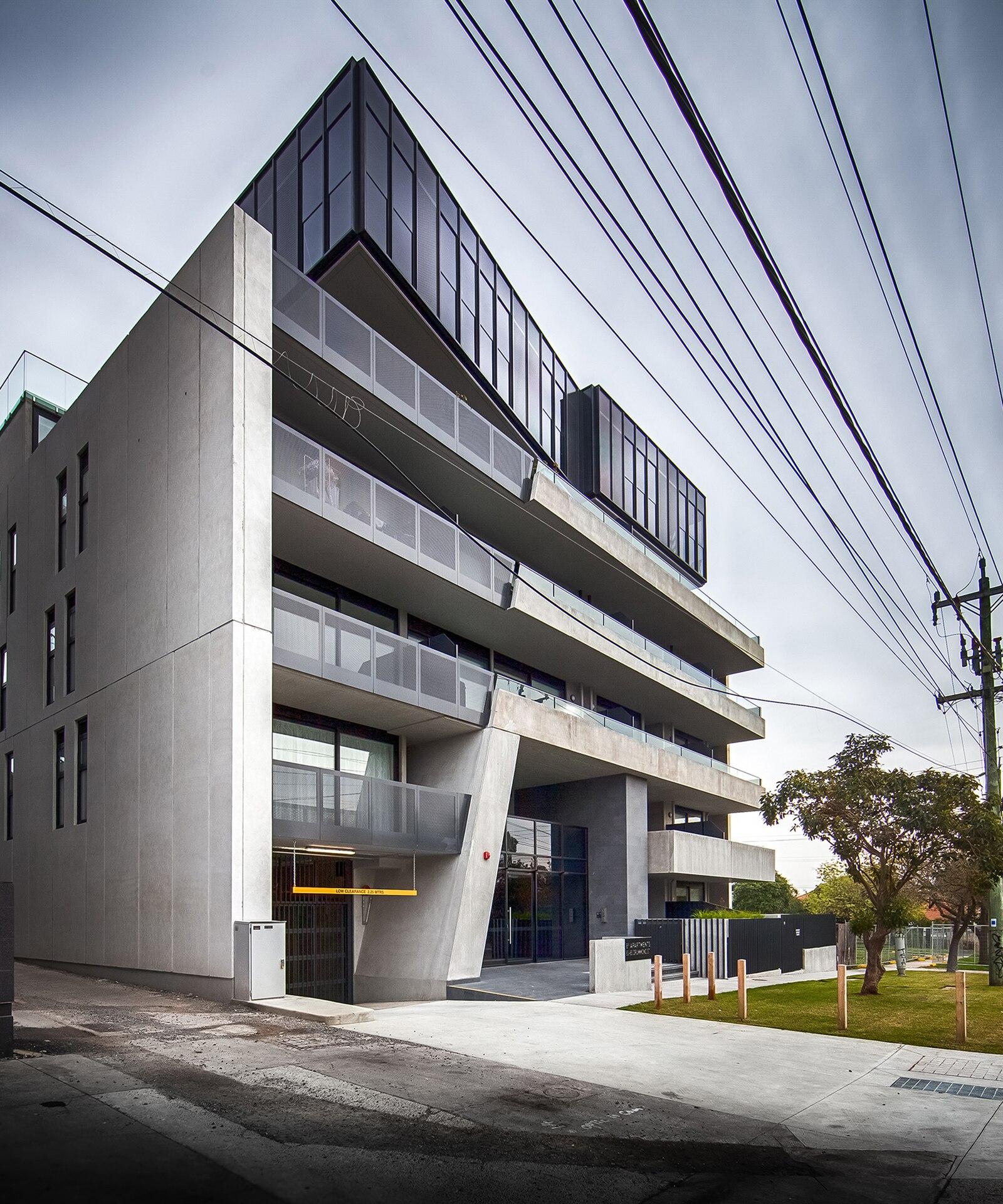 8 Degrees Oakleigh