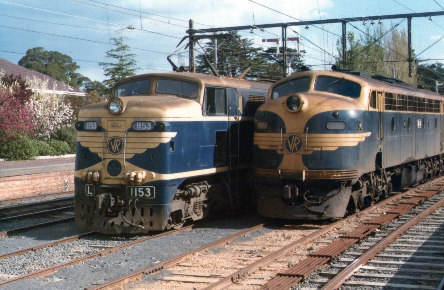 VR L electric and B diesel locos at Flemington Racecourse Station, ~1977